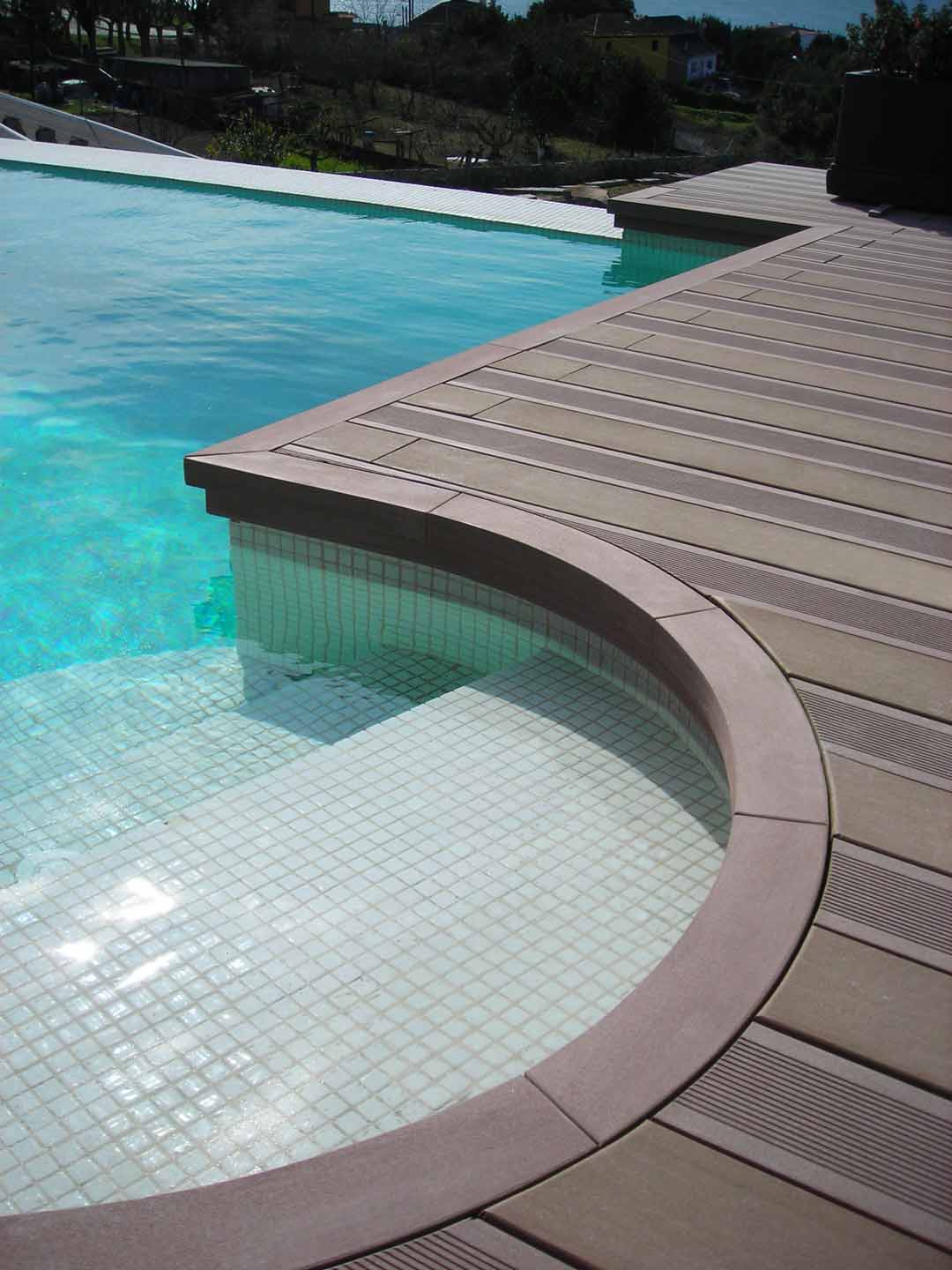 VISENDUM piscinas con curvas de madera tecnológica