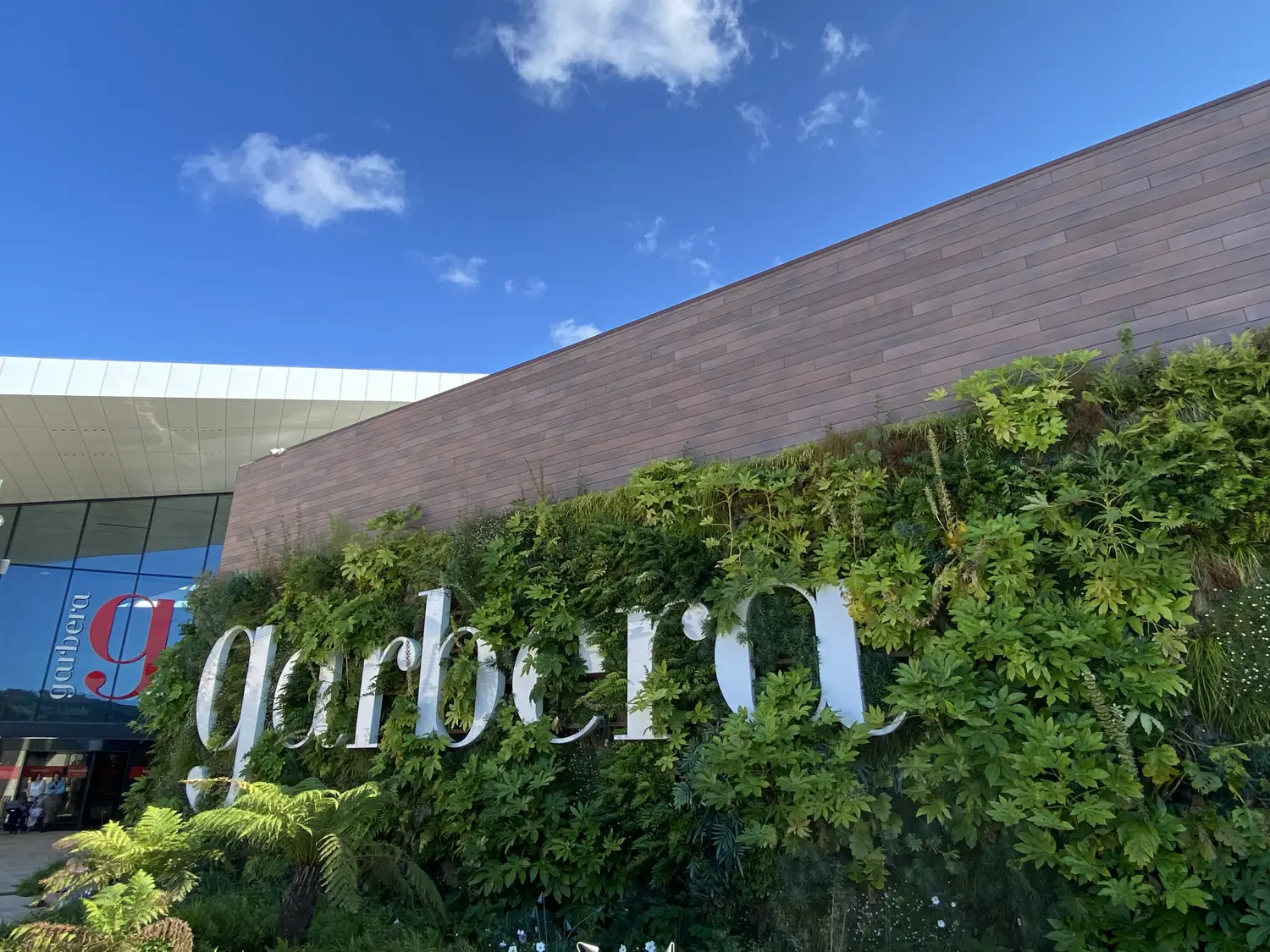 Fachada Centro Comercial