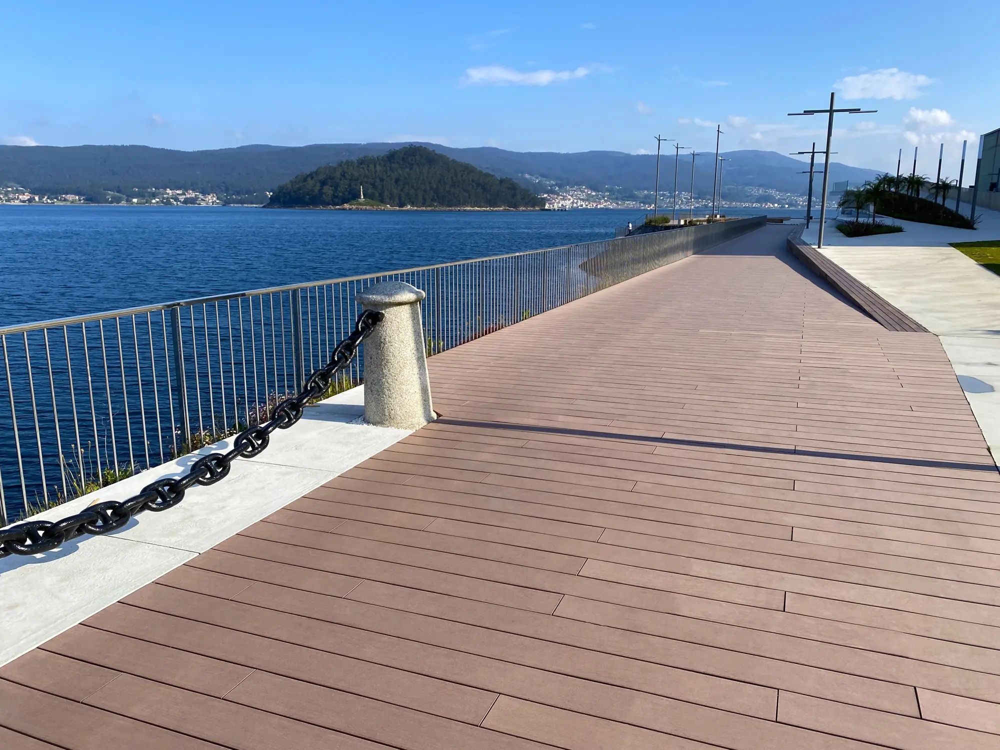 Paseo maritimo Marín